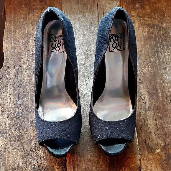 Shimmer Platform Peep-Toe Heels 😍 - Picture 6 of 6